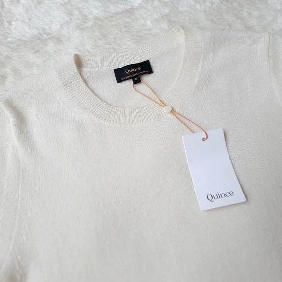 NWT Quince 100% Mongolian Cashmere Cloud Cocoon Tee, Ivory, S ☁️ - Picture 4 of 12